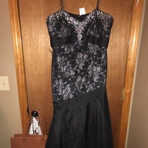 Black mermaid prom dress
